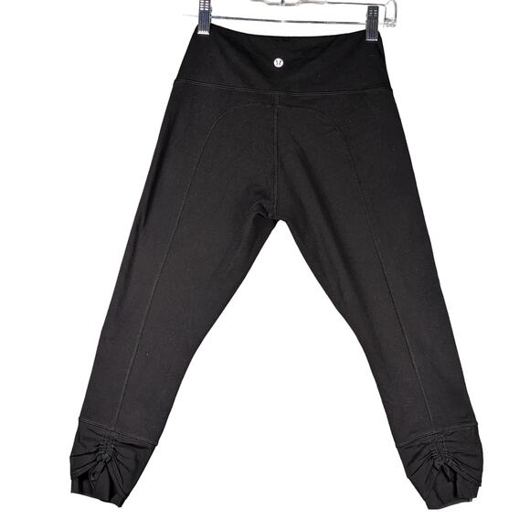Lululemon Pants - Lululemon Cropped Mesh Detail Leggings Black Womens Size 8 Yoga Workout Pilates